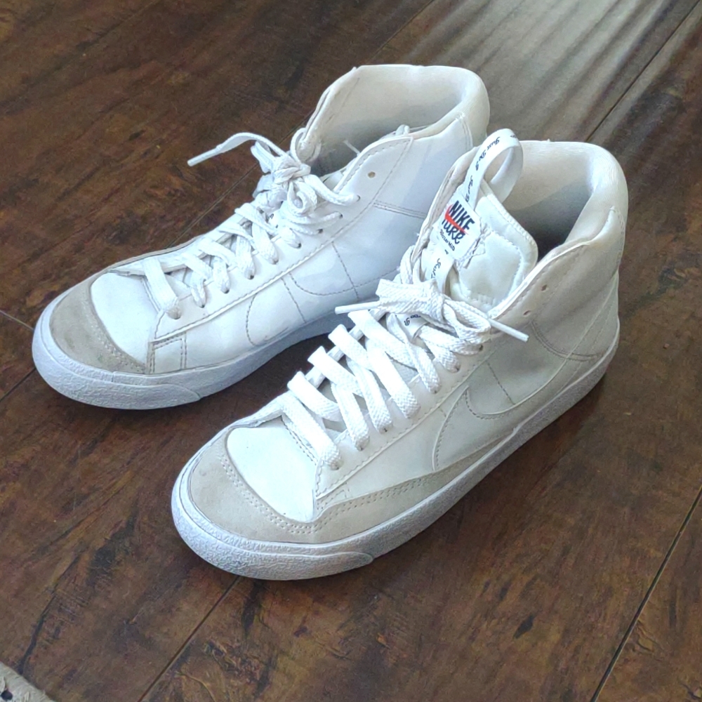 Nike Blazer Mid '77 SE Dance